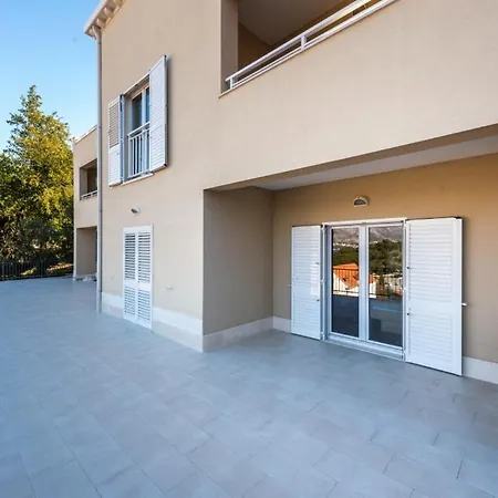 In With Sea View, Balcony, Air Conditioning, Wifi 4979-4 *