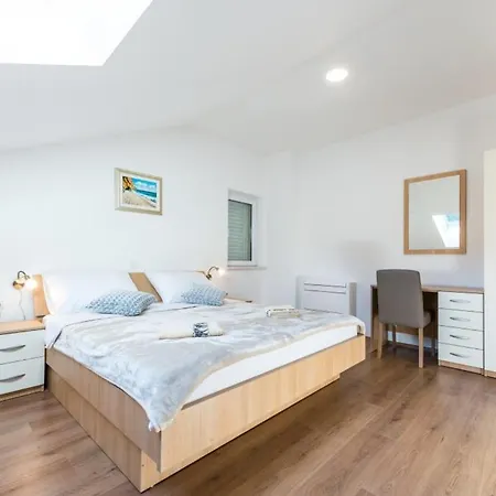 In With Sea View, Balcony, Air Conditioning, Wifi 4979-4 קאבטאט