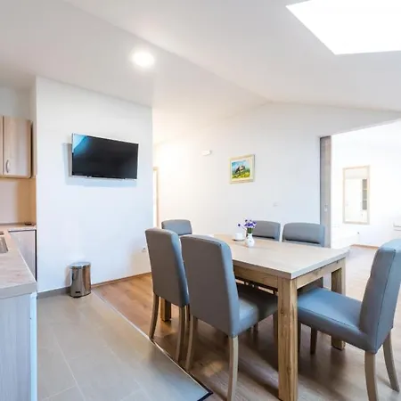 In With Sea View, Balcony, Air Conditioning, Wifi 4979-4 شقة *